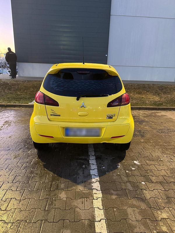 Gebraucht Mitsubishi Colt 95 PS (69 kW) 2008 Gelb