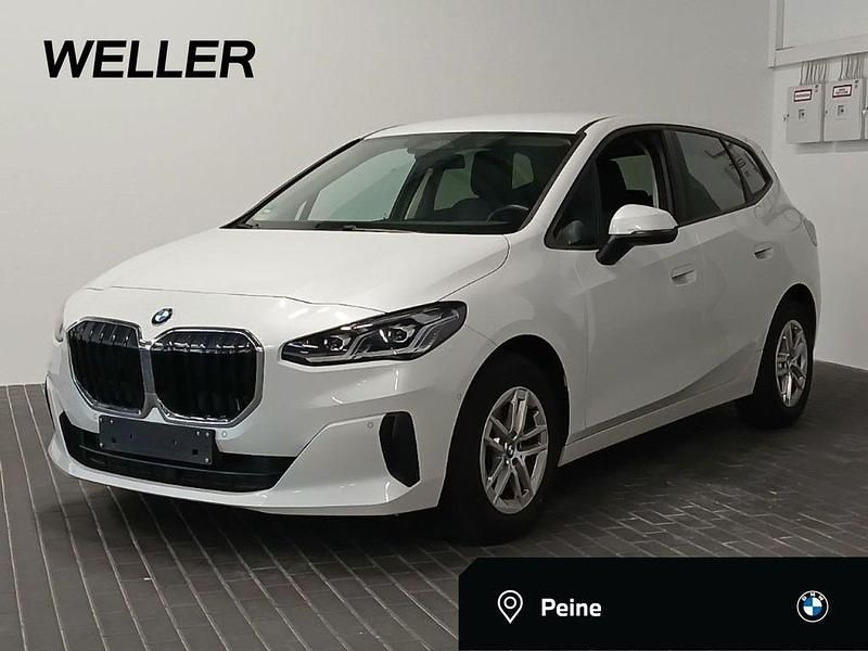 Weiß Gebraucht 2023 BMW 218 Active Tourer Van / Kleinbus | 23.985 € (Guter Preis) - Bild 1/4