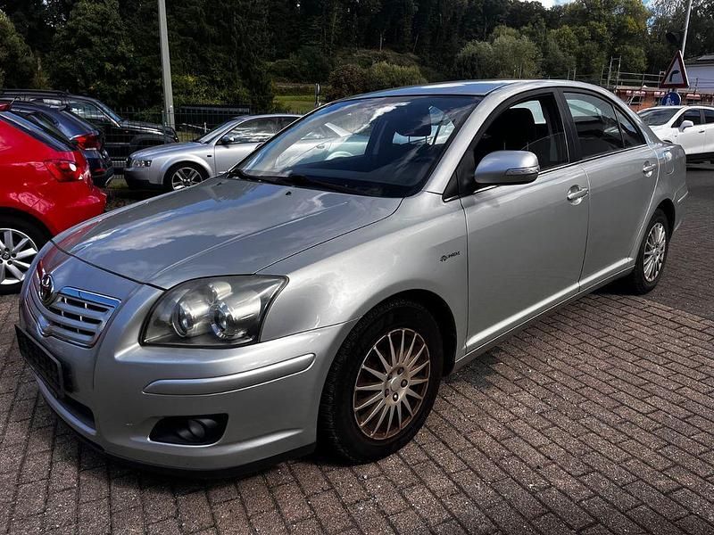 Silber Gebraucht 2008 Toyota Avensis Sol Limousine | 3.200 € (Guter Preis) - Bild 1/4