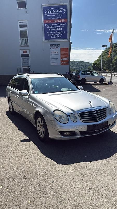 Silber Gebraucht 2008 Mercedes E280 Kombi | 4.400 € (Guter Preis) - Bild 1/4