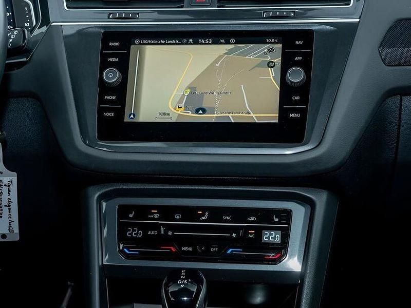 Używany VW Tiguan 150 KM (110 kW) 2022 Biały SUV