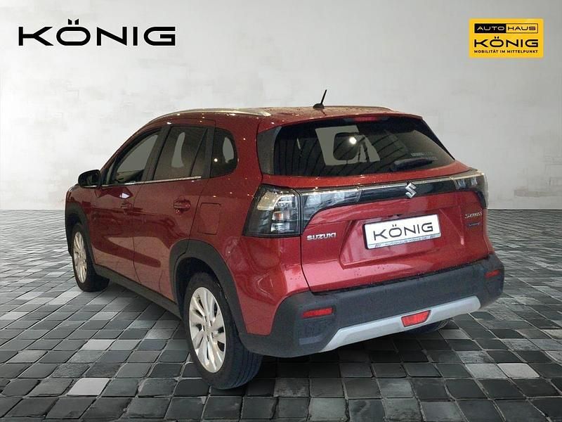 Gebraucht Suzuki SX4 Comfort 102 PS (75 kW) 2024 Rot SUV