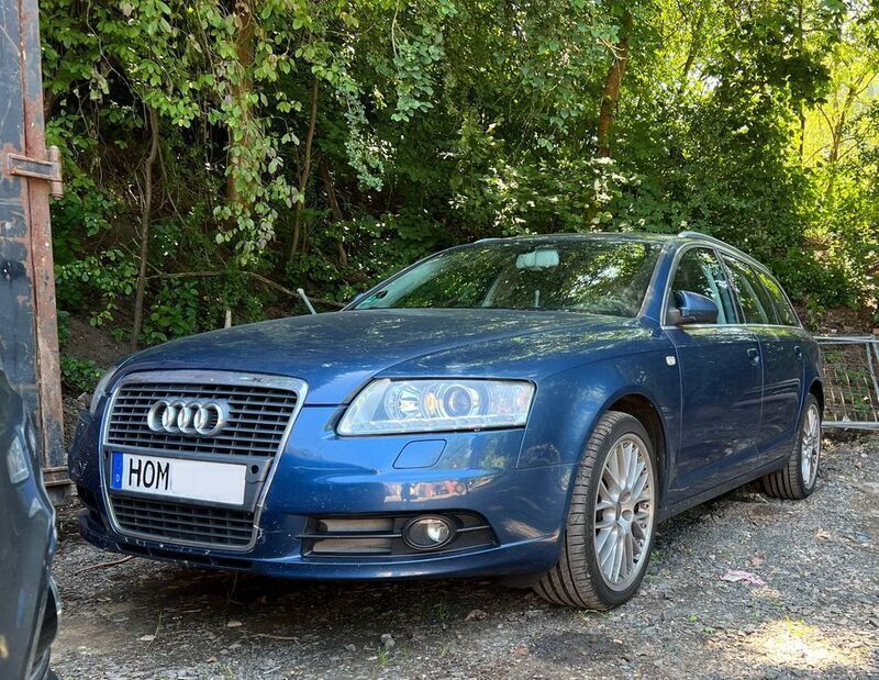 Blau Gebraucht 2006 Audi A6 Ambiente Kombi | 3.499 € (Fairer Preis) - Bild 1/4