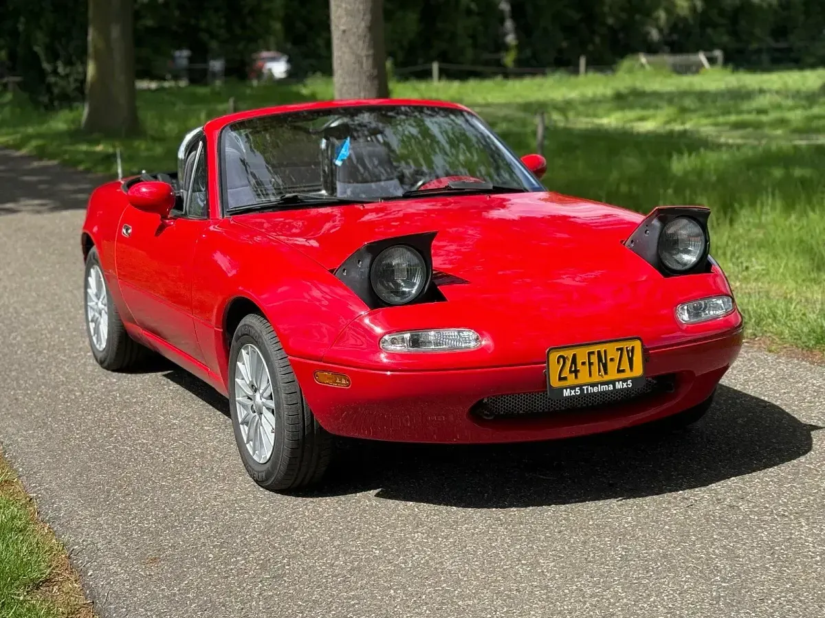 Używany Mazda MX5 116 KM (85 kW) 1991 Czerwony Kabriolet