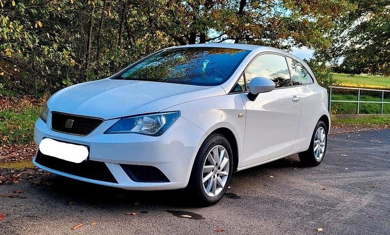 Weiß Gebraucht 2013 Seat Ibiza Style Kleinwagen | 4.500 € (Fairer Preis) - Bild 1/4