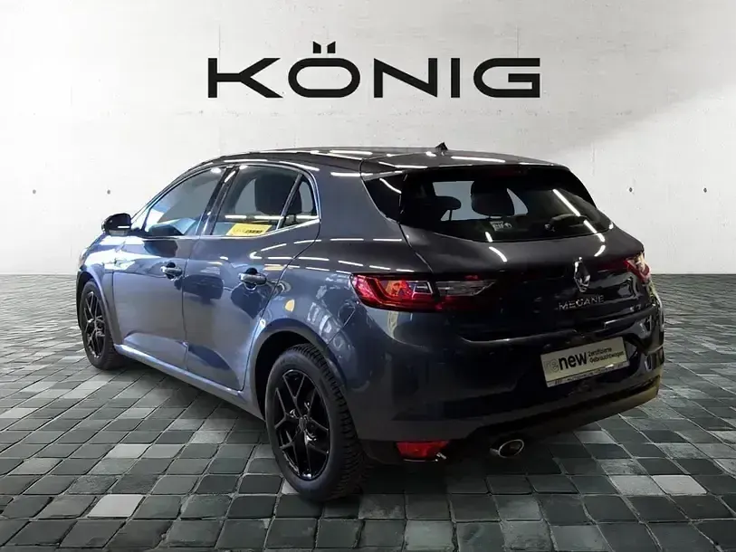 Gebraucht Renault Mégane IV Intens 130 PS (95 kW) 2017 Grau Limousine