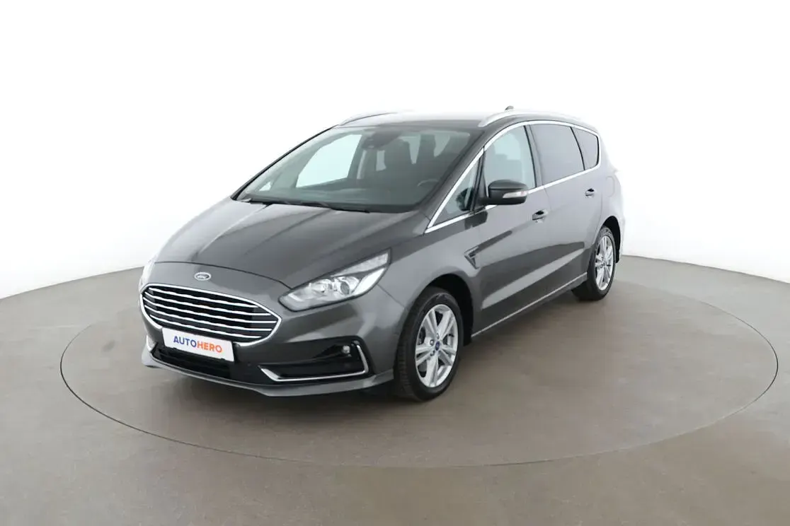 Gebraucht Ford S-MAX Titanium 133 PS (97 kW) 2023 Van / Kleinbus