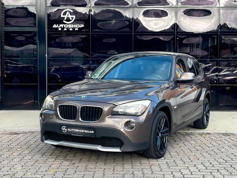 Braun Gebraucht 2011 BMW X1 Sport Line SUV | 4.900 € (Superpreis) - Bild 1/4