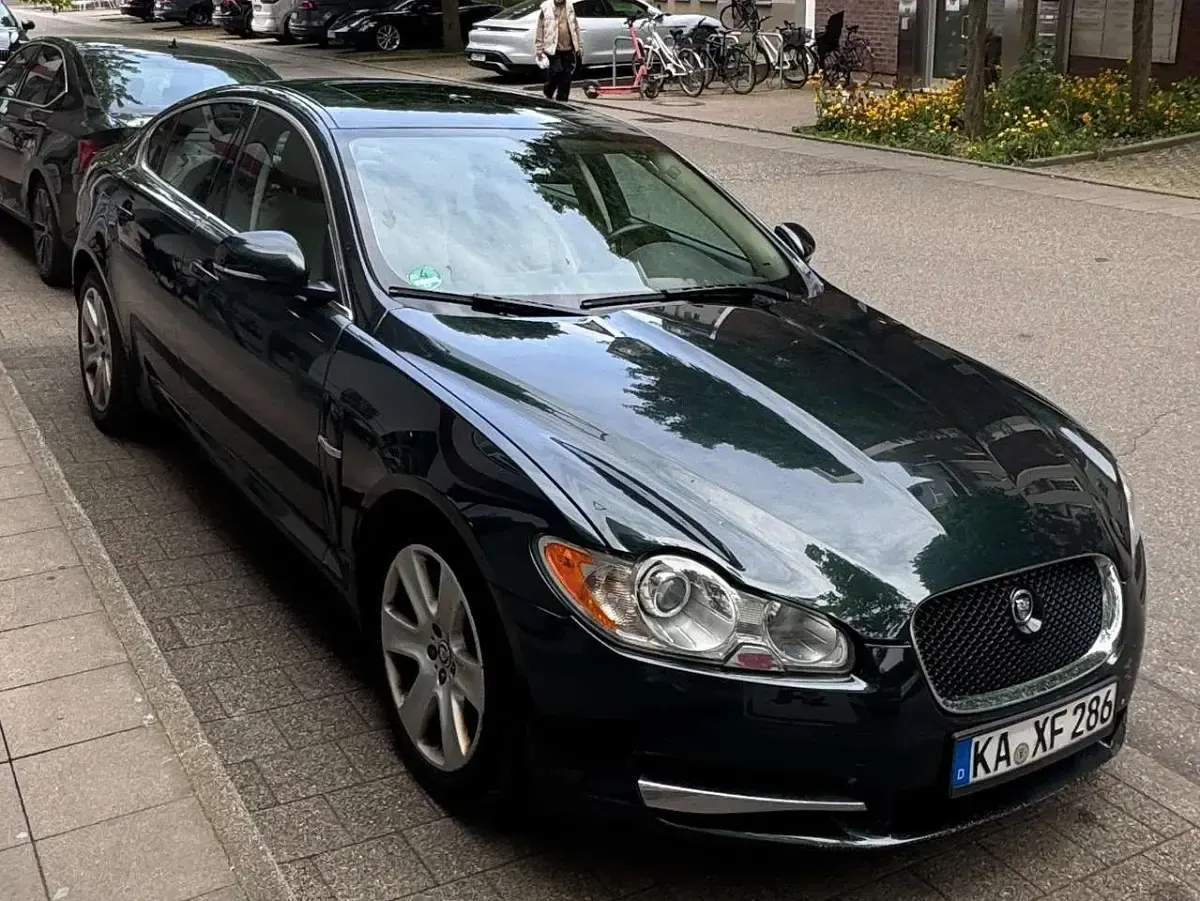 Gebraucht Jaguar XF Luxury 275 PS (202 kW) 2011 Grün Limousine