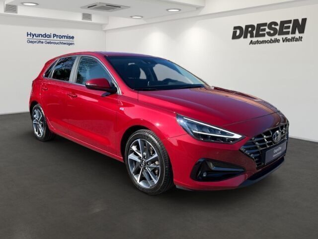 Gebraucht Hyundai i30 Prime 160 PS (117 kW) 2023 Rot Limousine