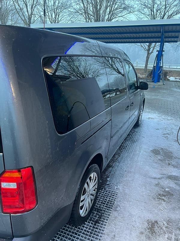 Gebraucht VW Caddy 102 PS (75 kW) 2017 Grau Van / Kleinbus