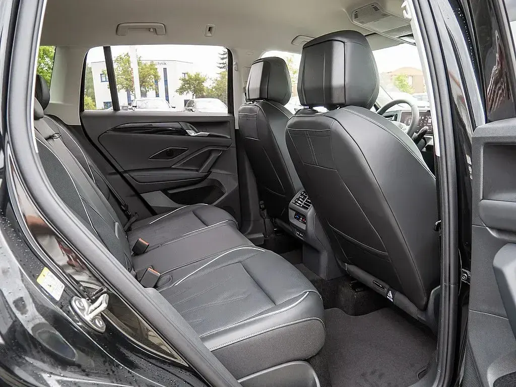 Neu VW Tiguan Elegance 150 PS (110 kW) 2026 Schwarz SUV