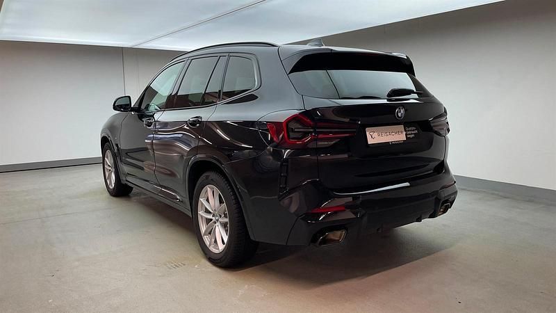 Gebraucht BMW X3 Efficient Dynamics 190 PS (139 kW) 2024 Saphirschwarz metallic SUV