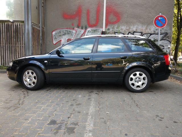 Gebraucht Audi A4 131 PS (96 kW) 2004 Schwarz Kombi