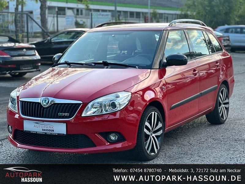 Rot Gebraucht 2011 Skoda Fabia RS Kombi | 6.999 € (Fairer Preis) - Bild 1/4