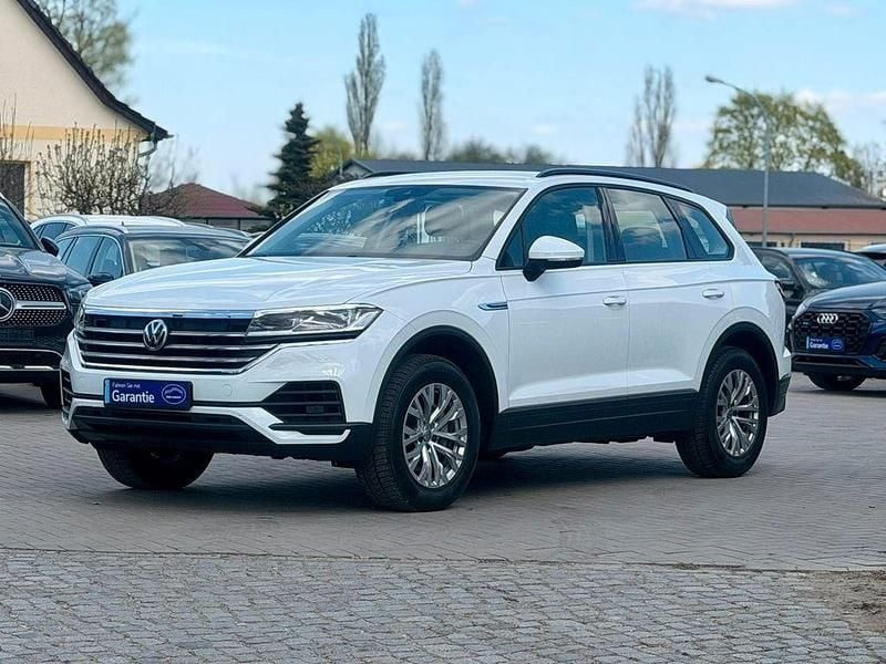 Gebraucht VW Touareg 231 PS (169 kW) 2019 Pure white SUV
