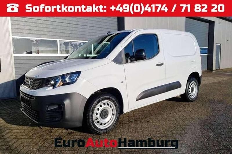 Weiss Gebraucht 2023 Peugeot Partner Van | 22.090 € (Etwas zu teuer) - Bild 1/4