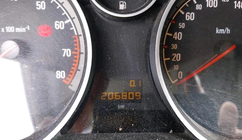 Gebraucht Opel Zafira 105 PS (77 kW) 2007 Silber Van / Kleinbus