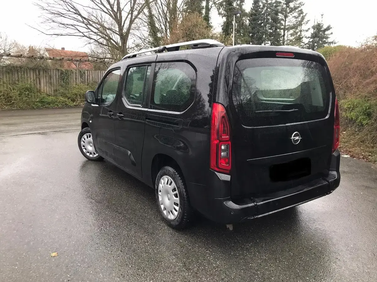 Gebraucht Opel Combo 131 PS (96 kW) 2019 Schwarz Van / Kleinbus