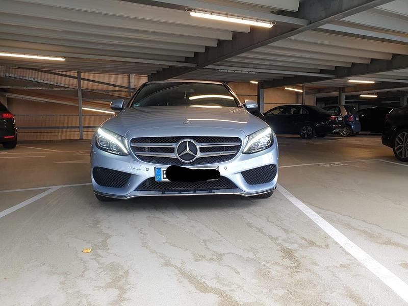 Andere farben Gebraucht 2015 Mercedes C400 AMG line Limousine | 24.900 € (Fairer Preis) - Bild 1/4