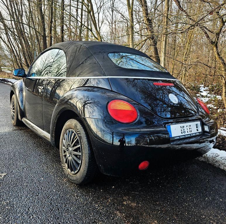 Gebraucht VW New Beetle 101 PS (74 kW) 2005 Schwarz Kleinwagen