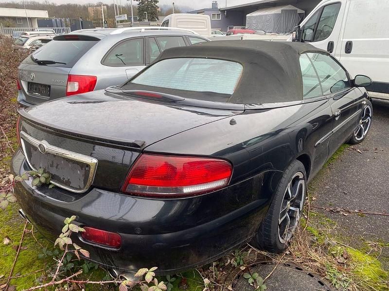 Gebraucht Chrysler Sebring Cabriolet Limited 203 PS (149 kW) 2004 Schwarz Cabrio