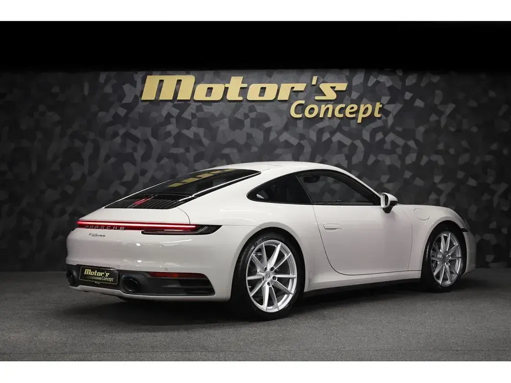 Gebraucht Porsche 911 Carrera 385 PS (283 kW) 2024 Grau Coupé