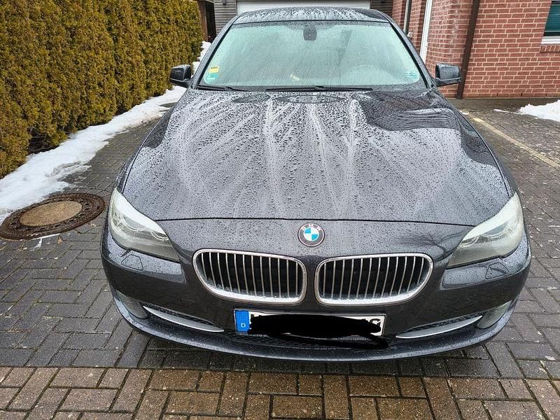 Gebraucht BMW 530 245 PS (180 kW) 2010 Grau Limousine