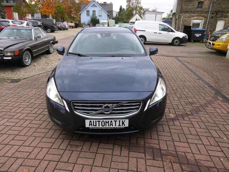 Gebraucht Volvo V60 179 PS (131 kW) 2012 Blau Kombi