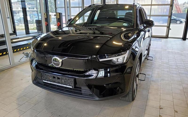 Gebraucht Volvo XC40 Core 169 kW (231 PS) 2023 Stone SUV