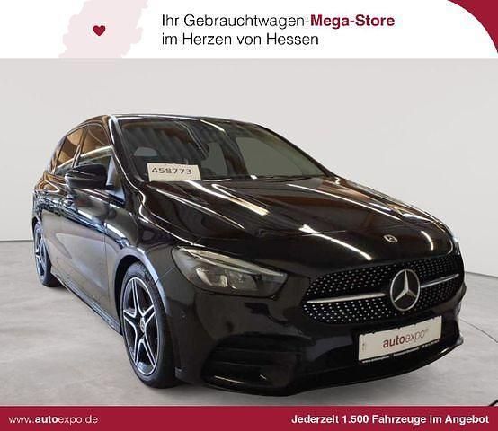 Nachtschwarz Gebraucht 2022 Mercedes B220 AMG line Van / Kleinbus | 22.290 € (Guter Preis) - Bild 1/4