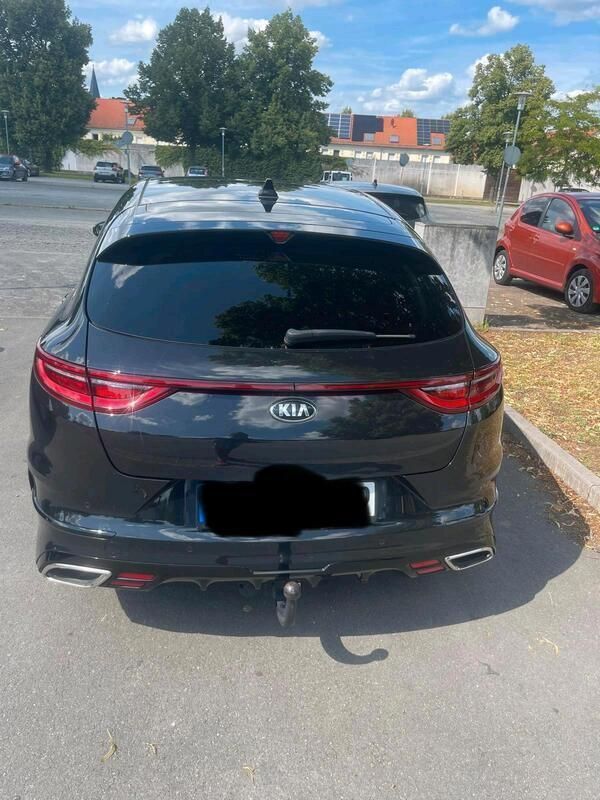 Schwarz Gebraucht 2020 Kia ProCeed GT Kleinwagen | 18.500 € (Superpreis) - Bild 1/4