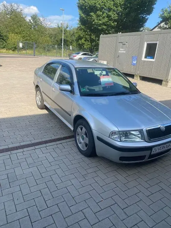 Gebraucht Skoda Octavia Tour 102 PS (75 kW) 2005 Grau Limousine