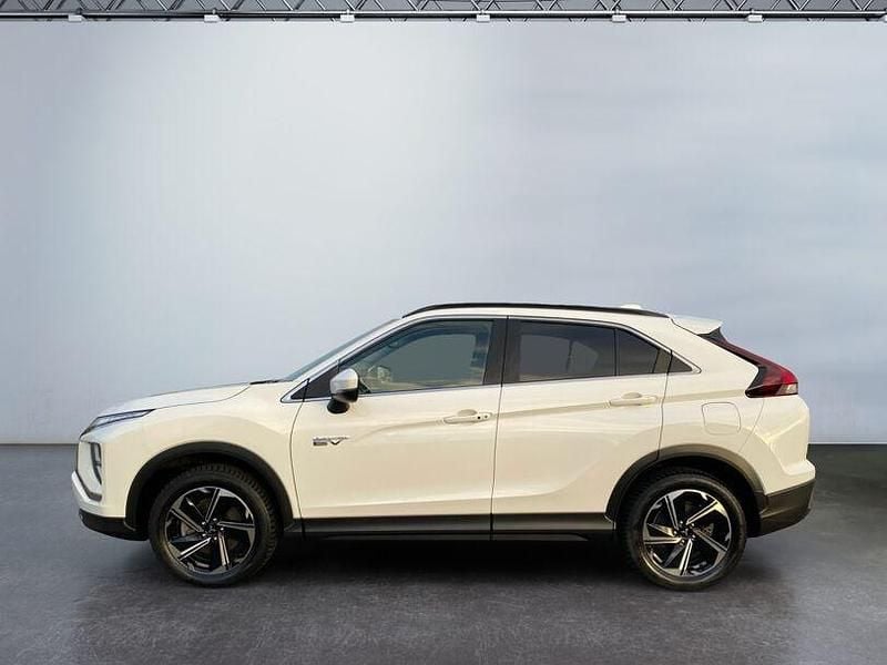 Gebraucht Mitsubishi Eclipse Cross Basis 188 PS (138 kW) 2022 Weiß SUV