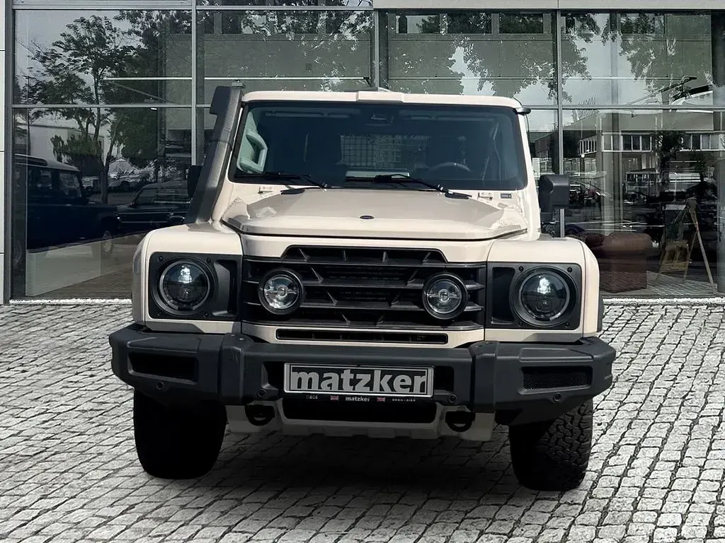 Neu Ineos Grenadier 249 PS (183 kW) 2026 Rot SUV