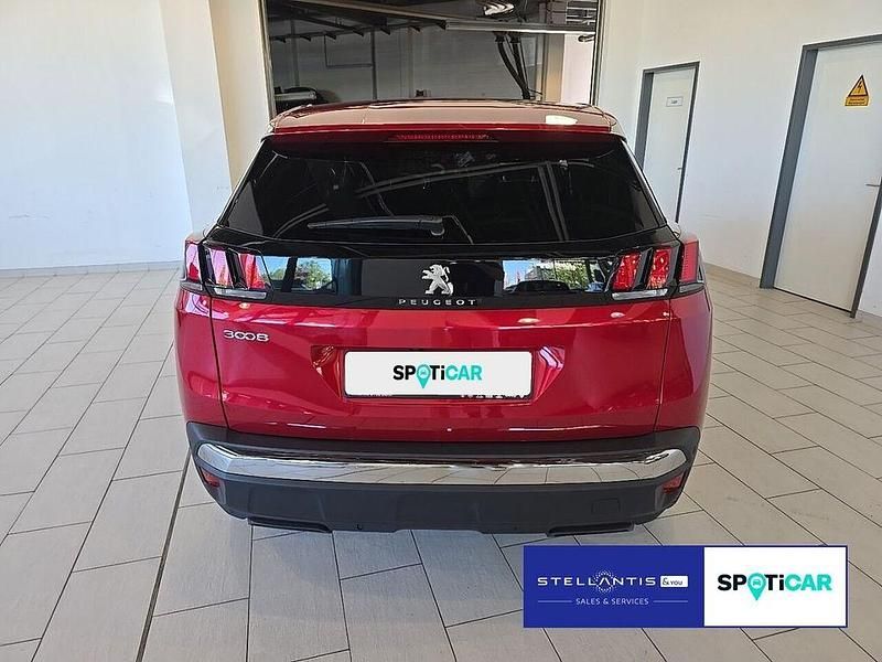 Gebraucht Peugeot 3008 Allure 131 PS (96 kW) 2023 Rot SUV