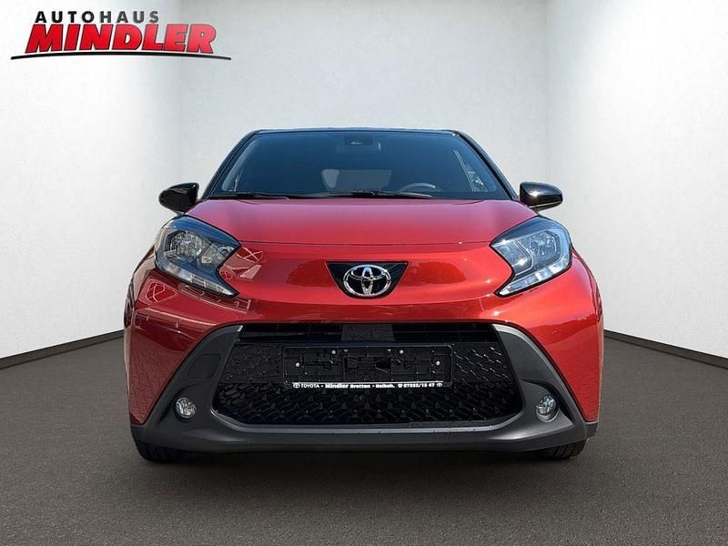 Neu Toyota Aygo X 72 PS (52 kW) 2025 Schwarz SUV
