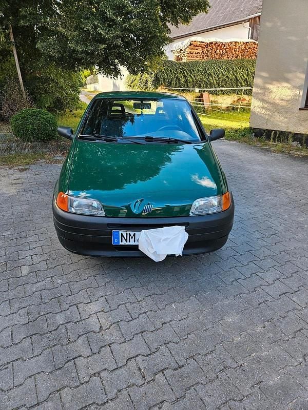 Grün Gebraucht 1998 Fiat Punto Kleinwagen | 600 € (Fairer Preis) - Bild 1/4
