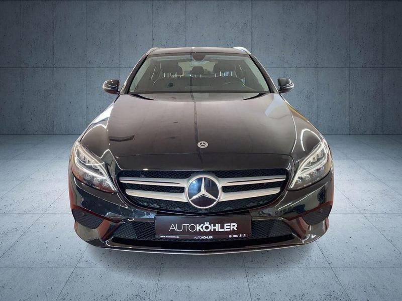 Gebraucht Mercedes C200 184 PS (135 kW) 2018 Schwarz Kombi