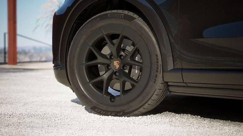 Neu Porsche Cayenne Electric 325 kW (442 PS) 2025 Schwarz SUV