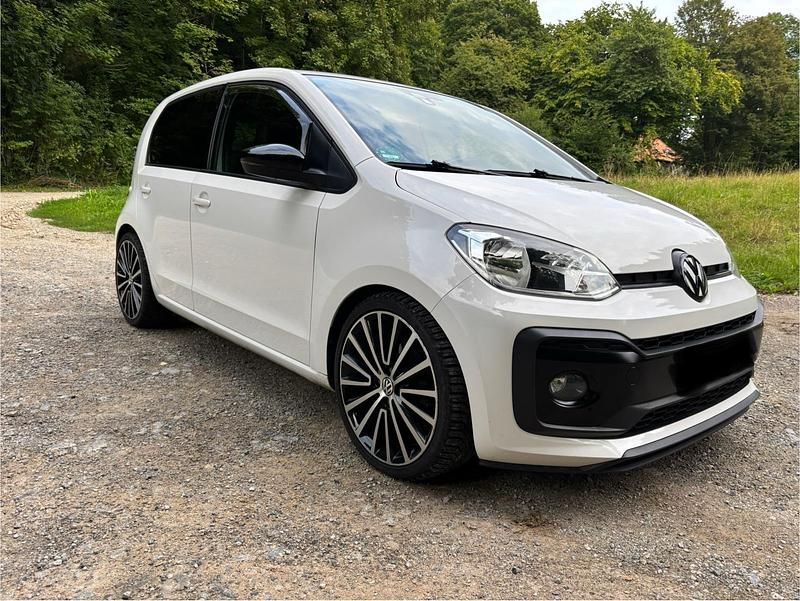 Usata VW up! 90 CV (66 kW) 2017 Utilitaria