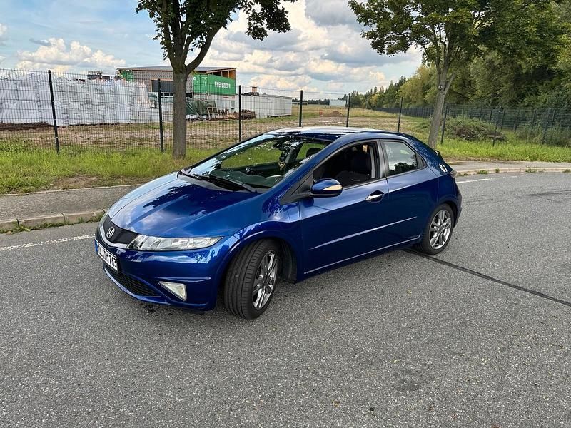 Blau Gebraucht 2010 Honda Civic Limousine | 5.000 € (Fairer Preis) - Bild 1/4