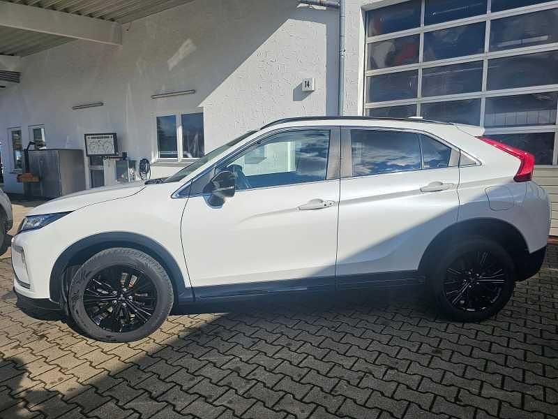 Gebraucht Mitsubishi Eclipse Cross Active 148 PS (108 kW) 2019 Weiß SUV