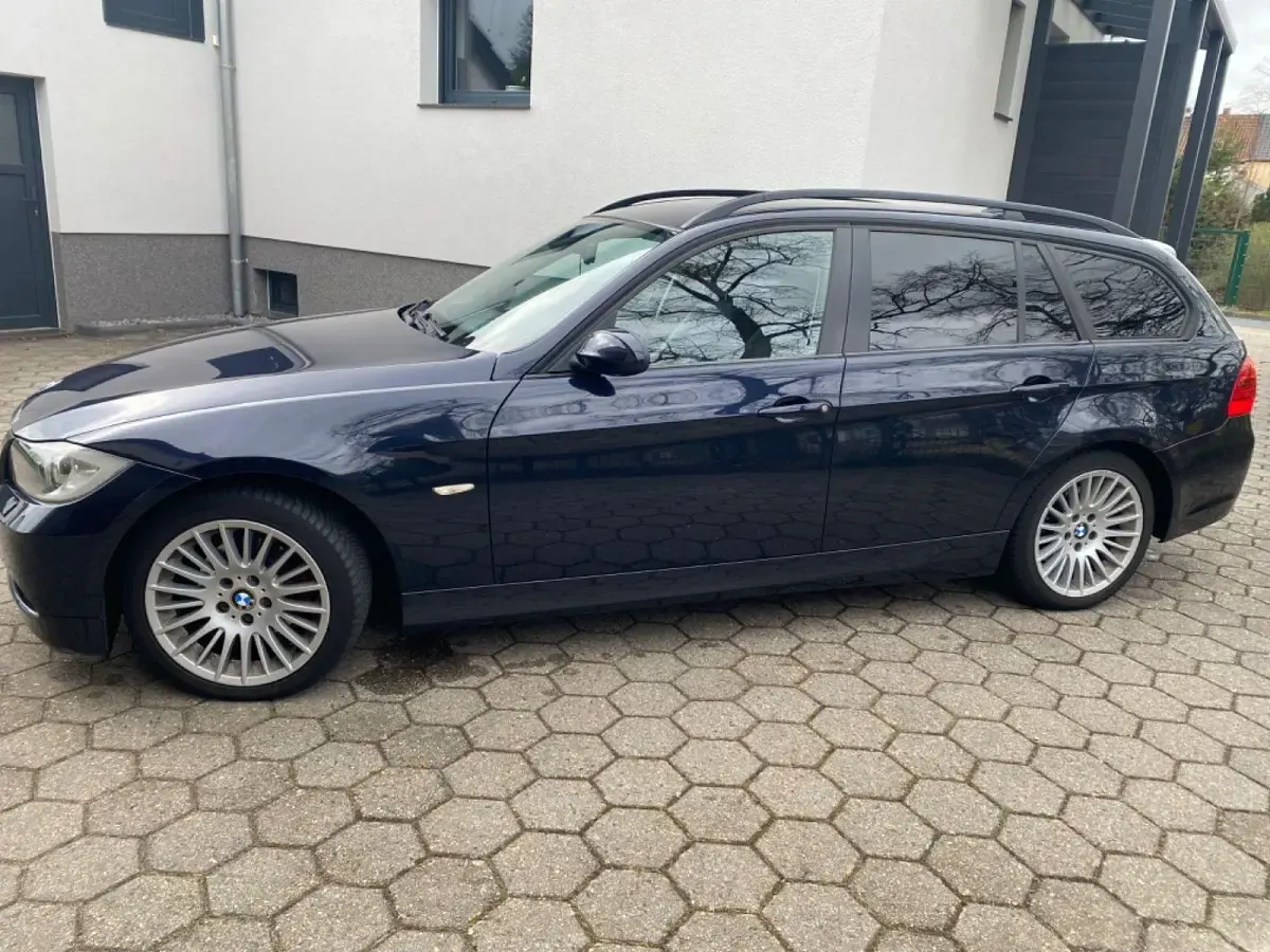 Gebraucht BMW 320 Sport Line 150 PS (110 kW) 2006 Blau Kombi
