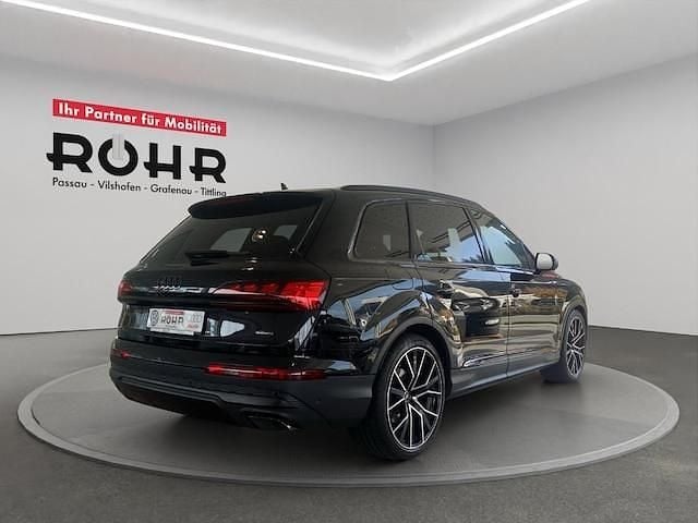 Gebraucht Audi Q7 Ambiente 286 PS (210 kW) 2025 SUV