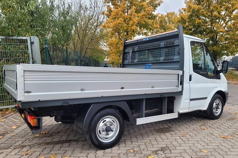 Weiß Gebraucht 2013 Ford 300 SUV | 5.500 € - Bild 1/4