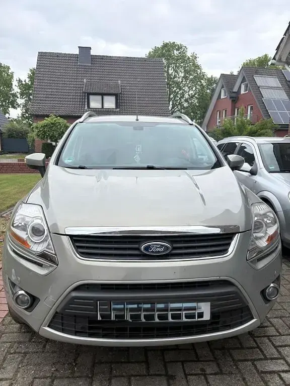 Usado Ford Kuga Titanium 163 HP (119 kW) 2010 Cinzento SUV