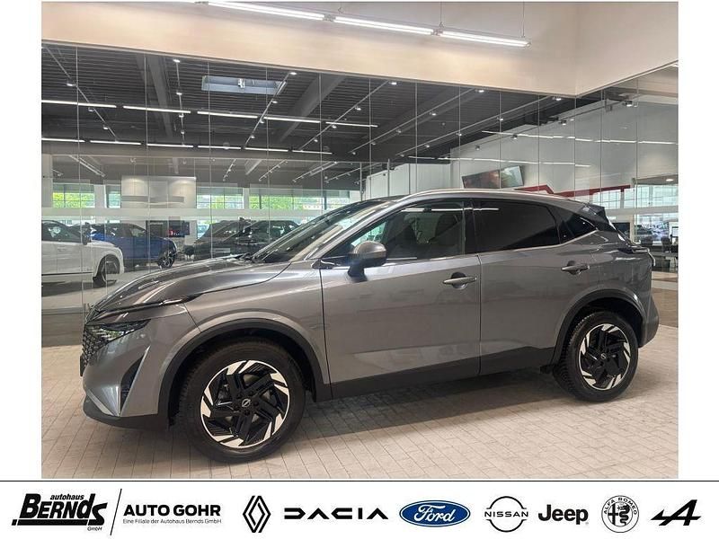 Dark grey metallic (kadg) Gebraucht 2024 Nissan Qashqai N-Connecta SUV | 30.880 € (Teuer) - Bild 1/4