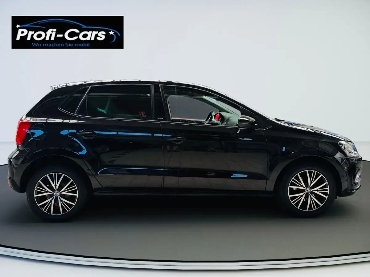Używany VW Polo Allstar 60 KM (44 kW) 2016 Czarny Hatchback