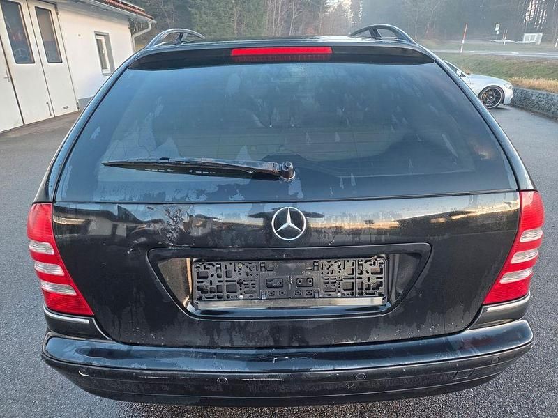 Gebraucht Mercedes C200 Elegance 163 PS (119 kW) 2006 Schwarz Kombi